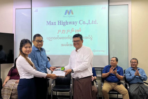 မက်စ်ဟိုင်းဝေးကုမ္ပဏီ ဝန်ထမ်းများ၏ သားငယ်၊ သမီးငယ်များအတွက် စာရေးကိရိယာများနှင့် ပညာသင် ထောက်ပံ့ငွေများ ချီးမြှင့်